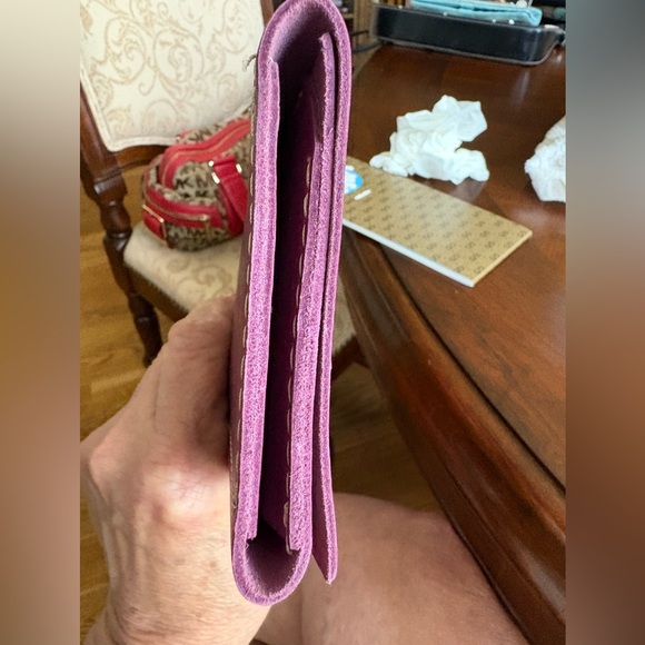 Portland Leather Purple rancher wallet EUC - Picture 8 of 10